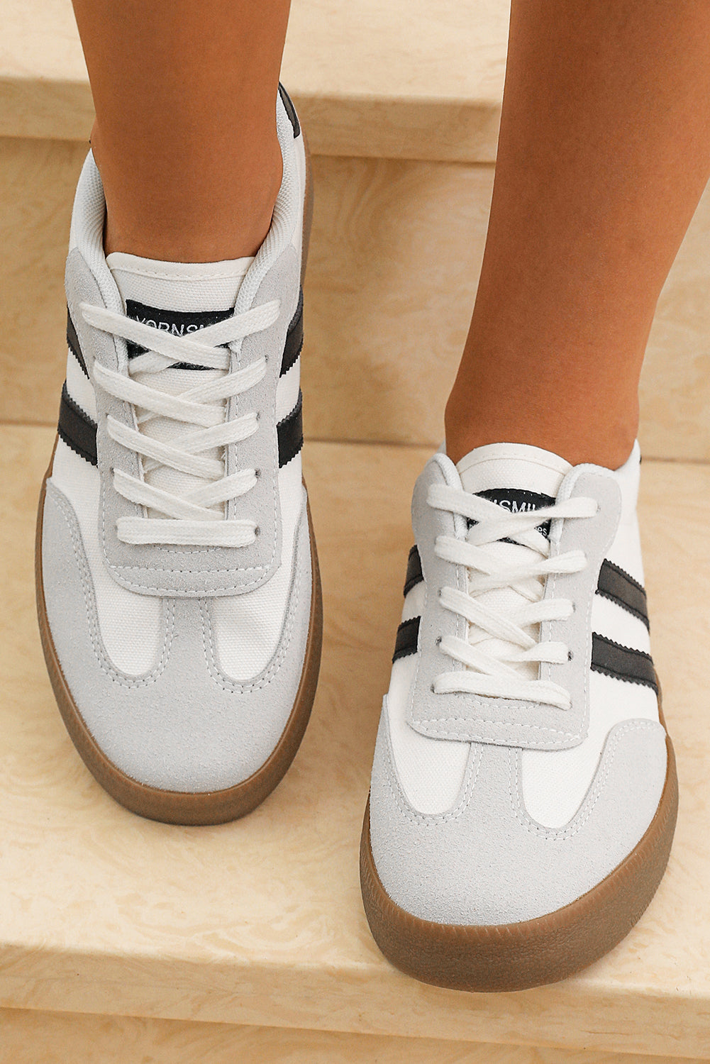 Olina | Scarpe basse con righe nere