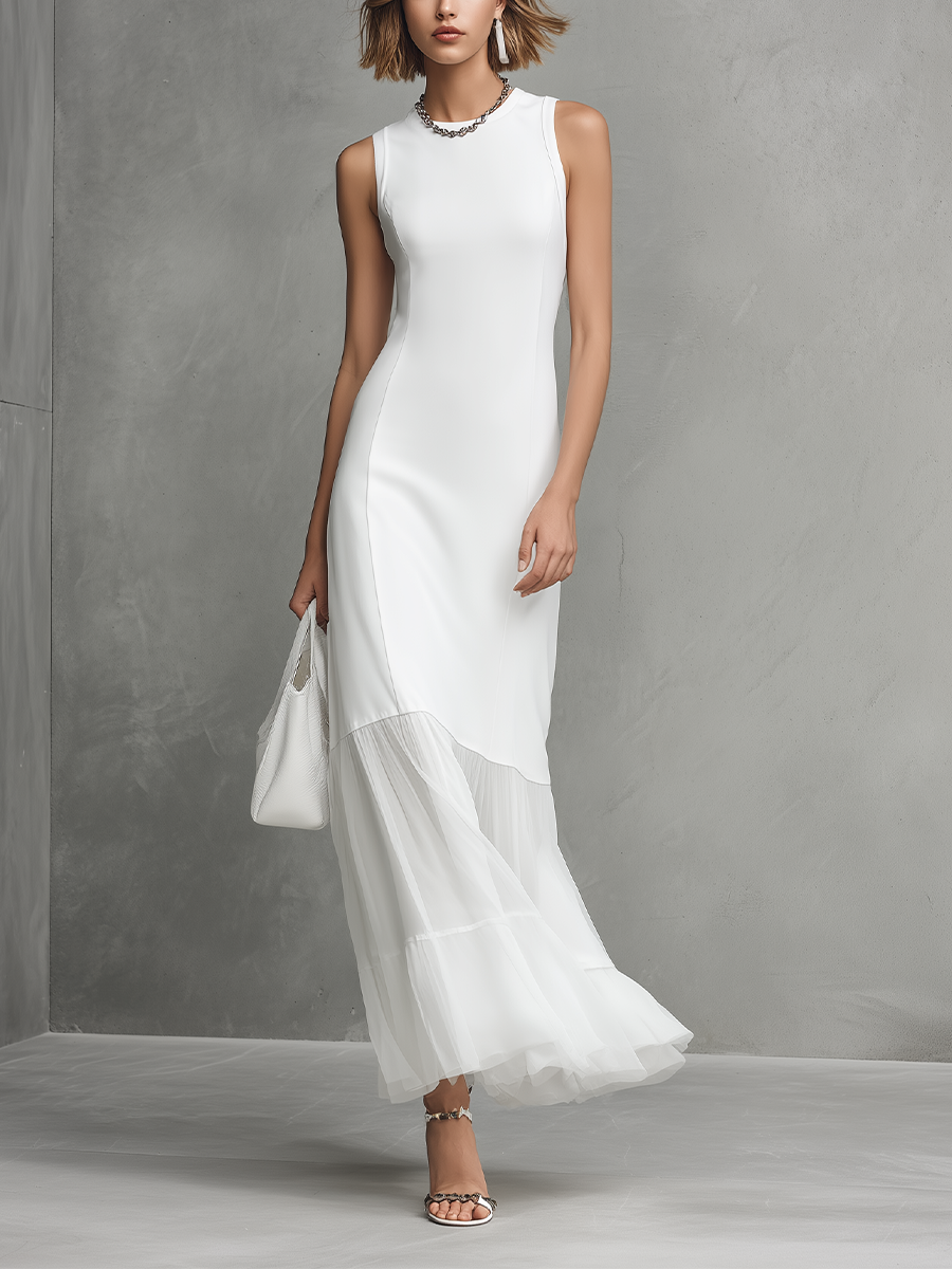 Elegante abito bianco senza maniche per donne in seta di latte e pannelli in chiffon