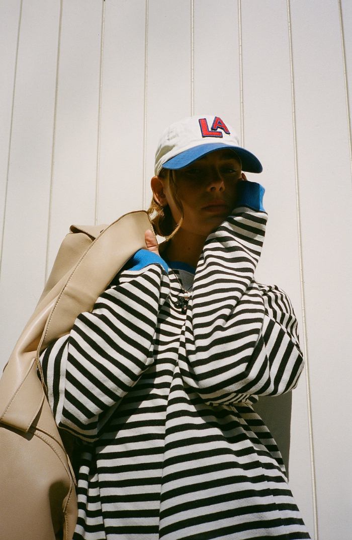 Dora | Maglione Oversize a Righe con Stile