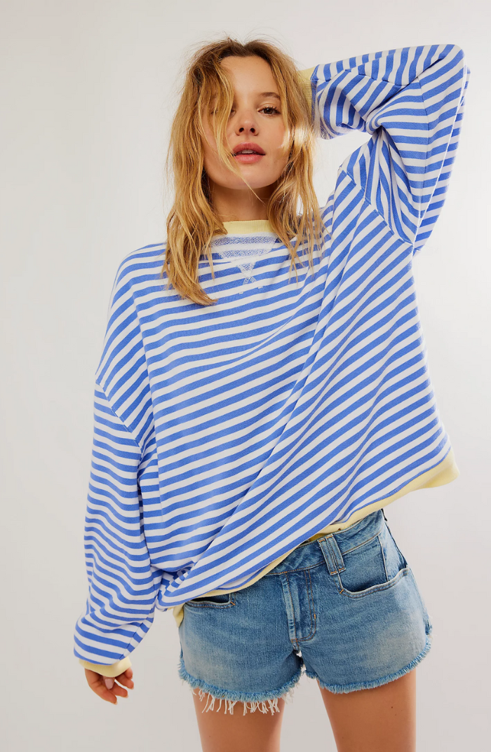 Dora | Maglione Oversize a Righe con Stile