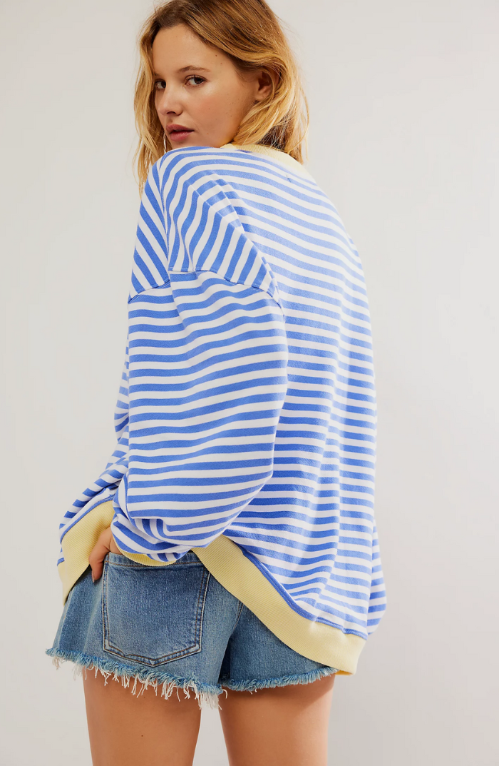 Dora | Maglione Oversize a Righe con Stile
