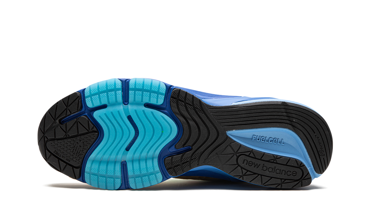 990 v6 "Action Bronson Baklava" M990AB6