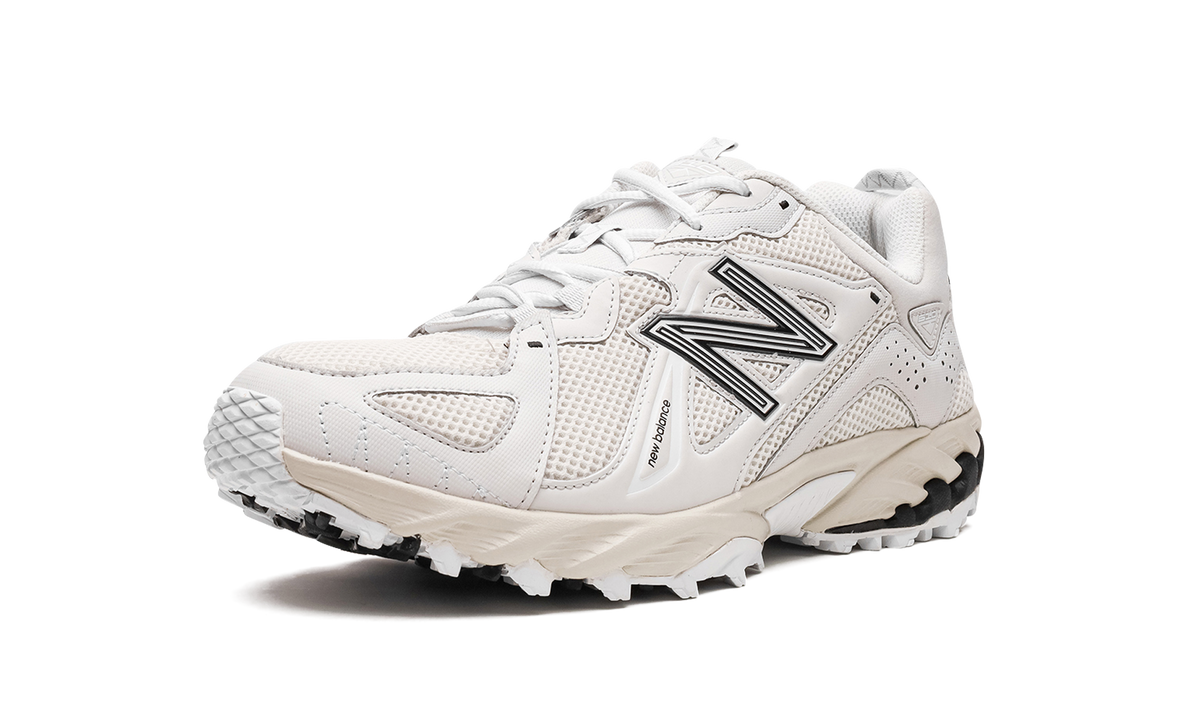 610 "Nimbus Cloud White" ML610TBA