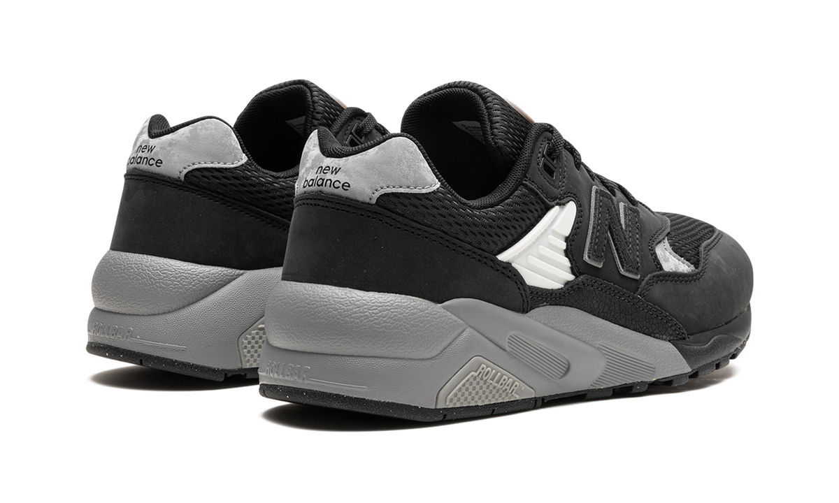 580 "Black Shadow Grey Silver Metallic" MT580MDB