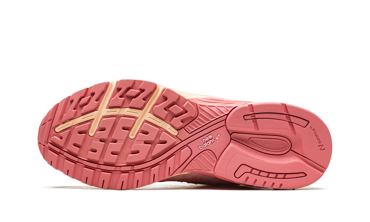 993 "Joe Freshgoods - Performance Art Powder Pink" MR993JH1