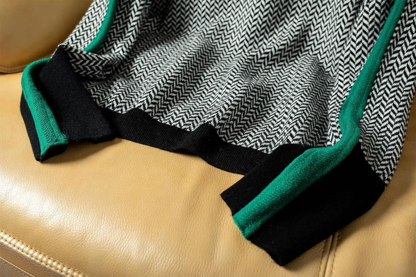 Daniela | Maglione Elegante con Strisce Raffinate