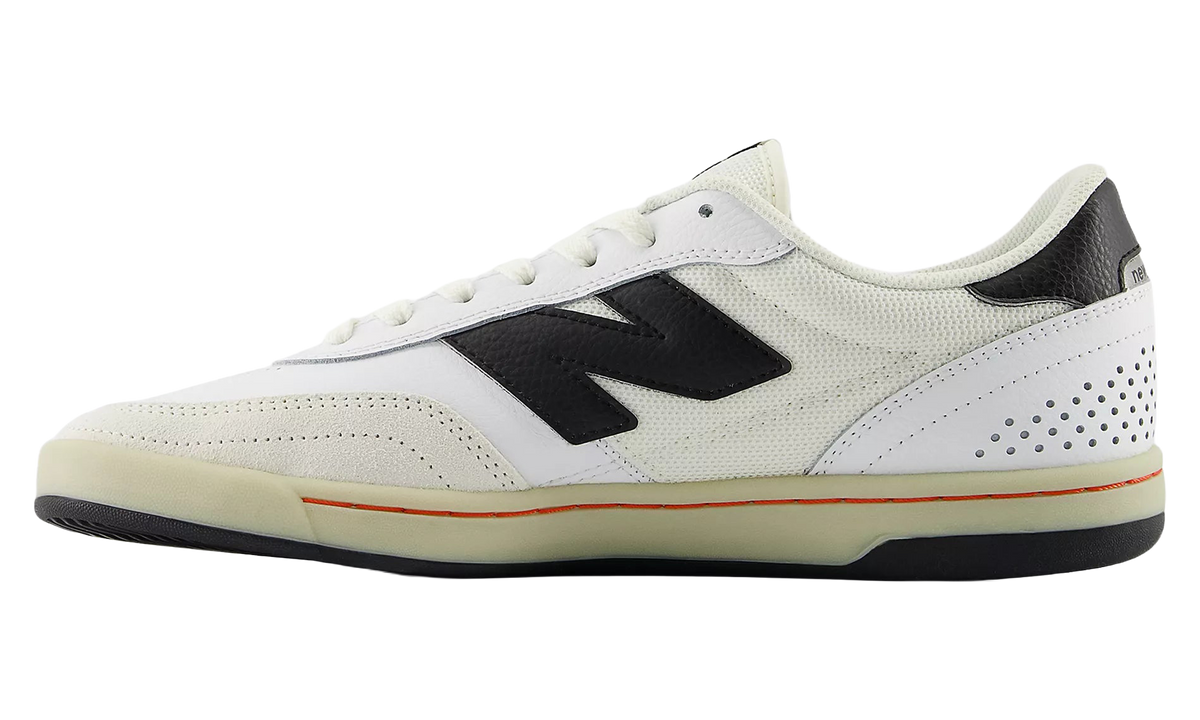 Numeric 440 V2 "White Black" NM440NO2