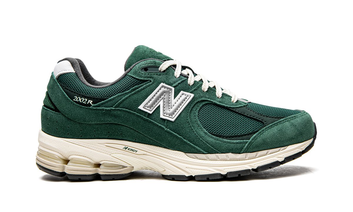 2002R "Nightwatch Green" M2002RHB