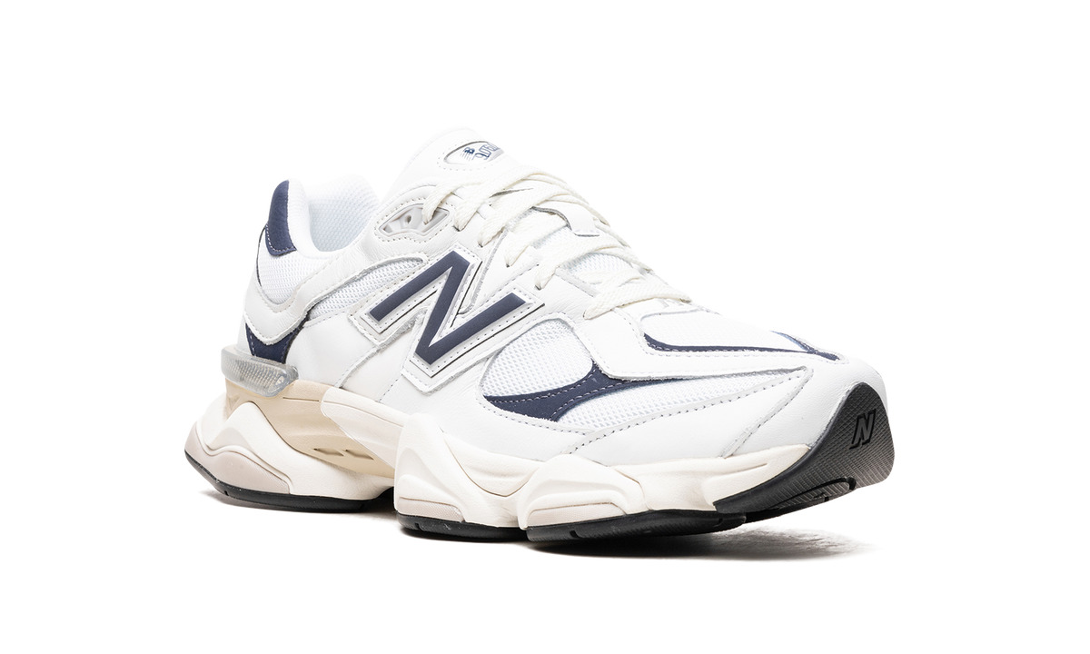 9060 "White / Navy" U9060VNB