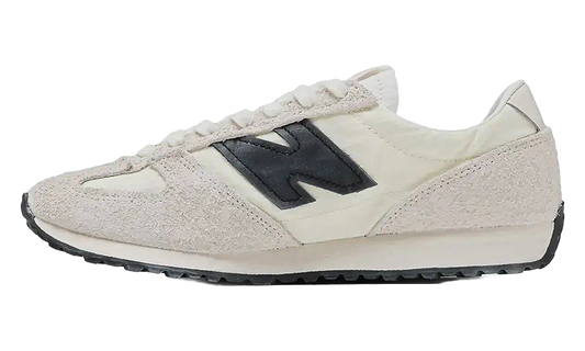 471 "Linen Angora Black" U471AM