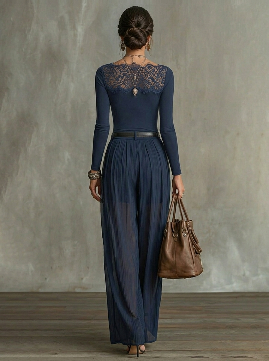 Completo Top a Maniche Lunghe in Pizzo Blu Marino e Pantaloni Plissettati Ampi Trasparenti (con cintura)