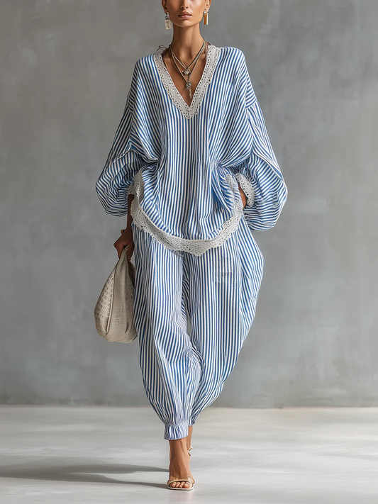 Completo Casual a Righe Blu con Pizzo