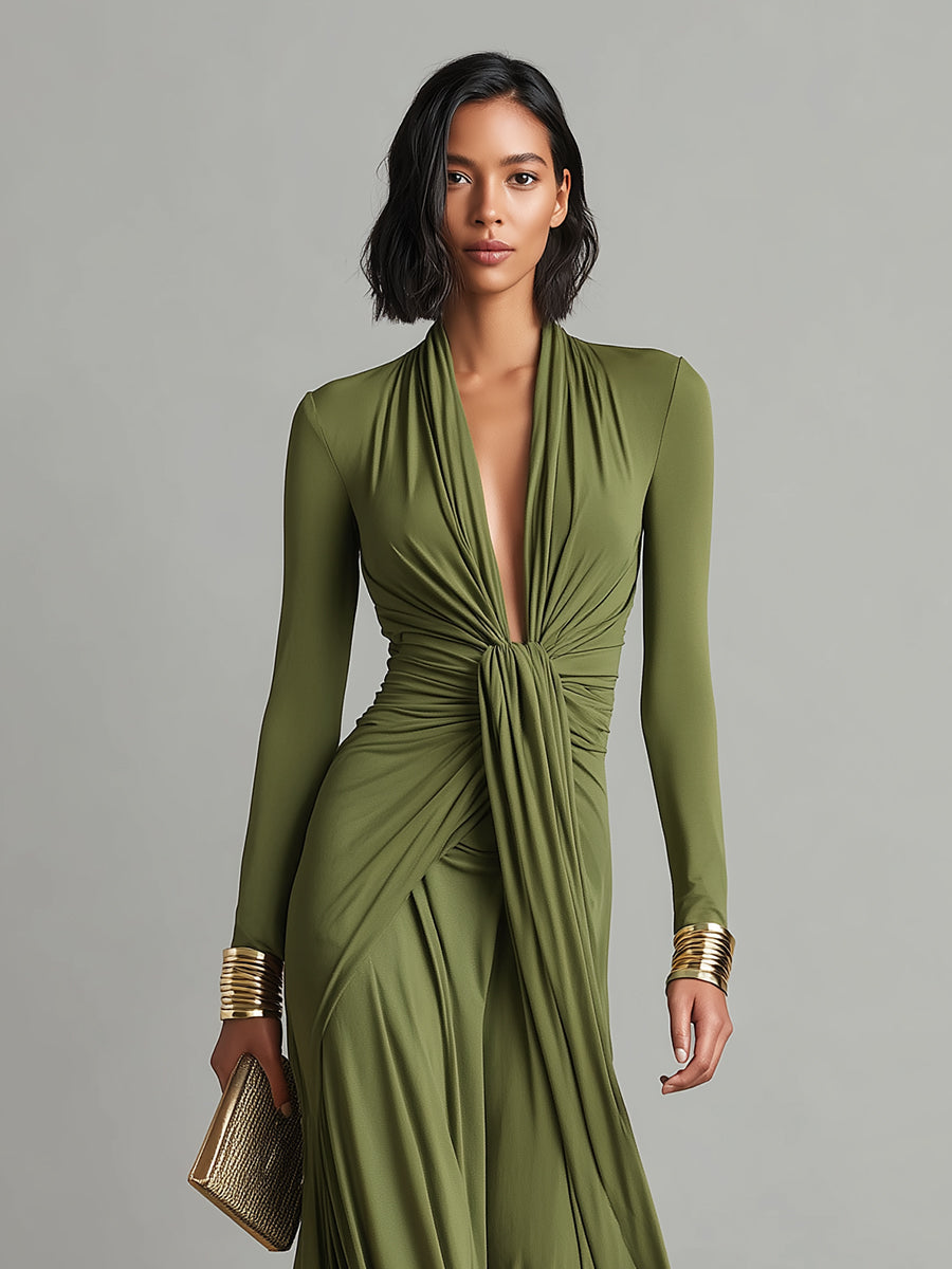 Abito Lungo Verde Oliva in Seta Stretch con Profondo Scollo a V e Dettagli Arricciati, Abito Maxi Glamour