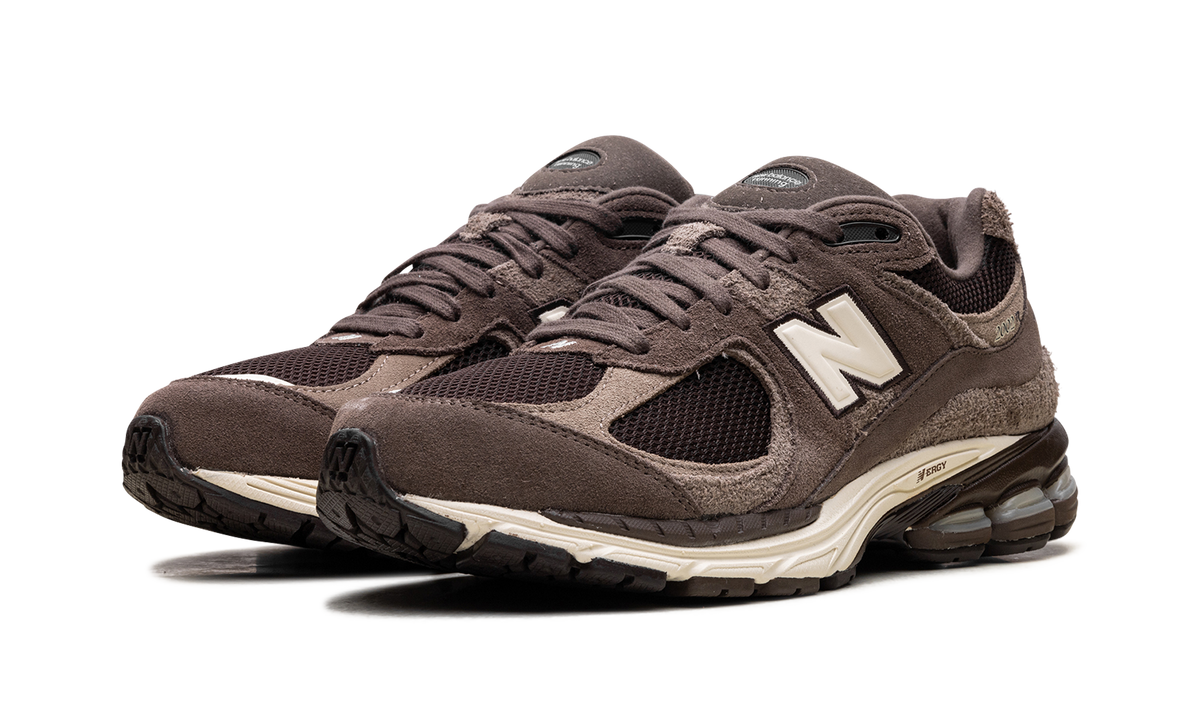 2002R "Shoe Palace Volcanic Rocks Brown" M2002RGM