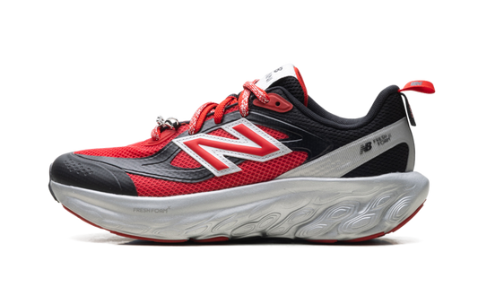 Fresh Foam Trainer "GANNI - Black Silver Metallic Red" UTRNGN