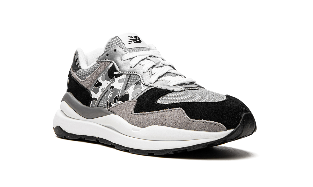 57/40 "Bape x New Balance" M5740BAP