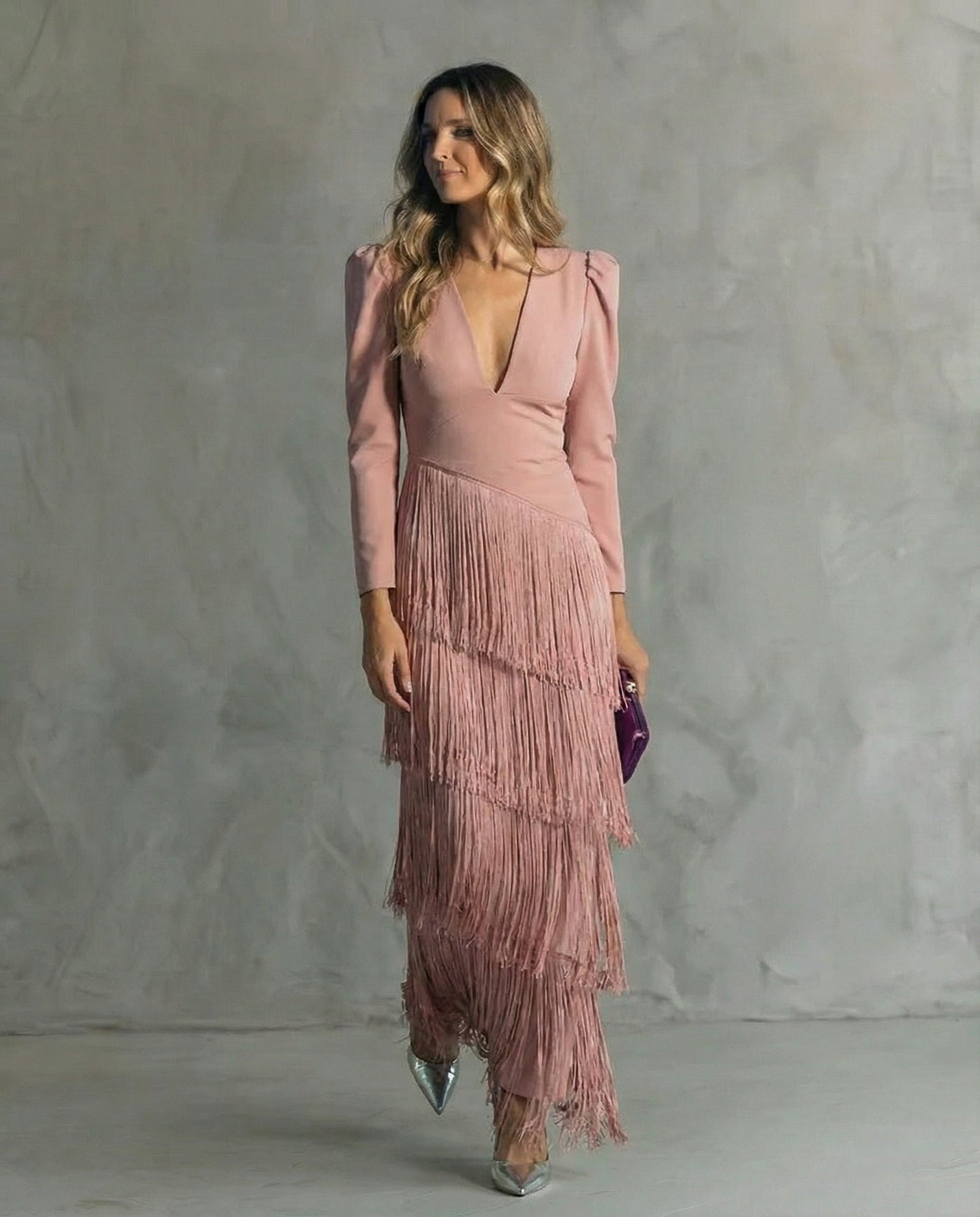 CAMILLA | ABITO MIDI ELEGANTE CON MANICHE A FRANGE