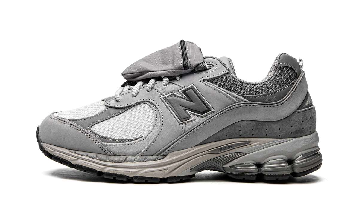 2002R "Grey Pocket" M2002RVC
