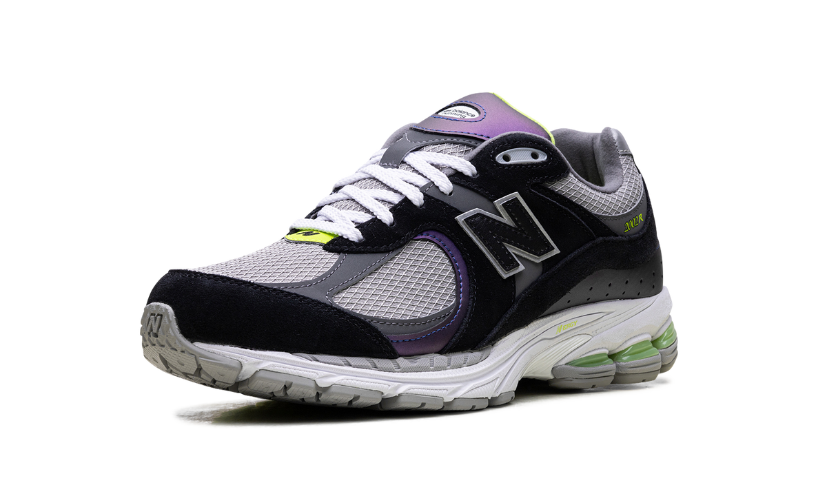 2002R "DTLR - Purple Noir" m2002rhi
