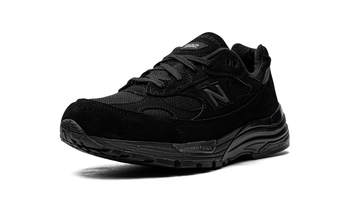 992 "Triple Black" M992EA