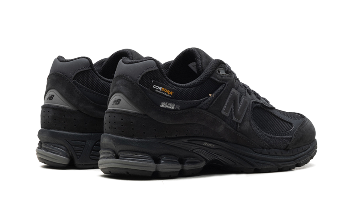 2002R "Cordura - Phantom Black" M2002RPJ