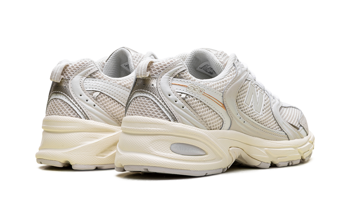 530 "Grey Beige" Mr530fta