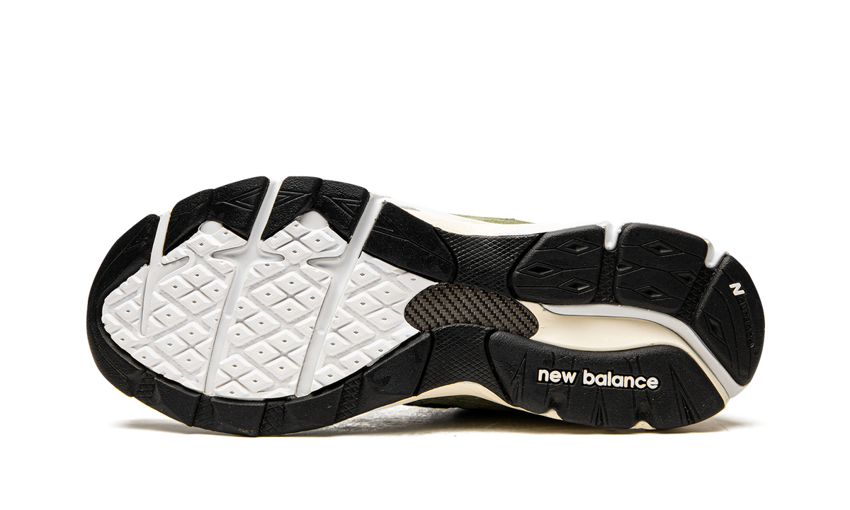 990v3 "JJJJound - Olive" M990JD3