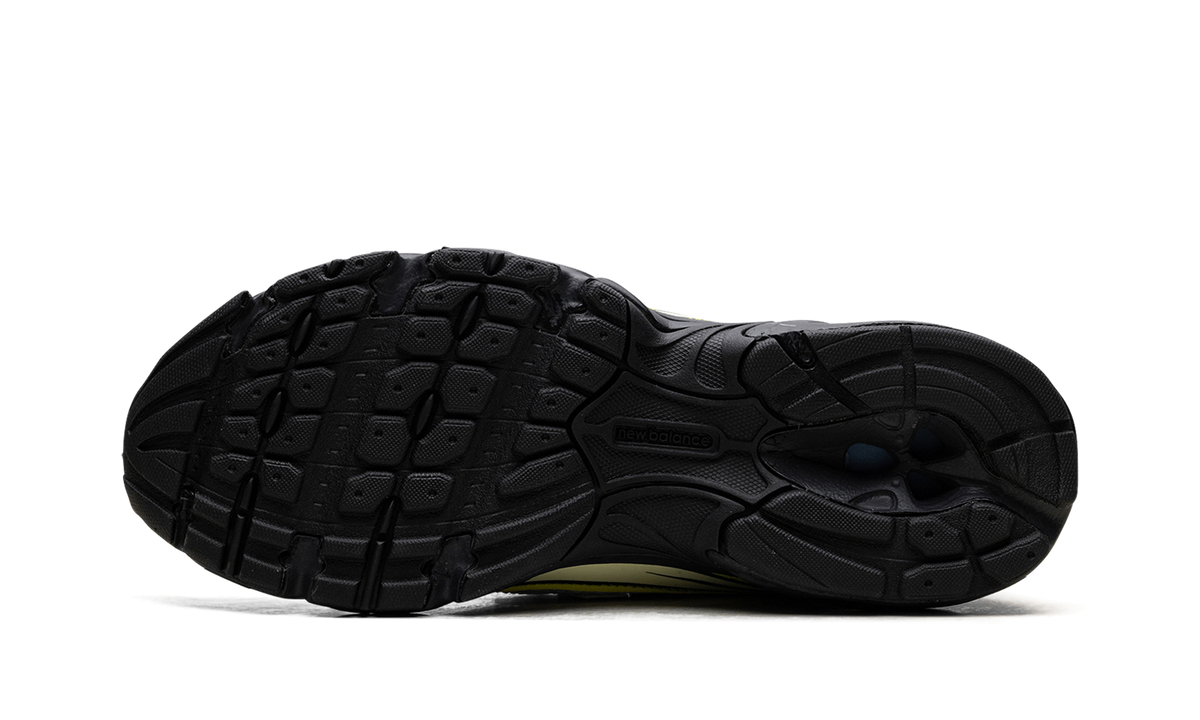 740v2 "Sea Salt Phantom" U740FR2