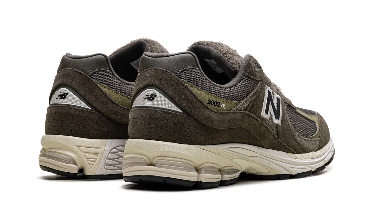 2002R "Zalando Exclusive Olive" M2002RZD