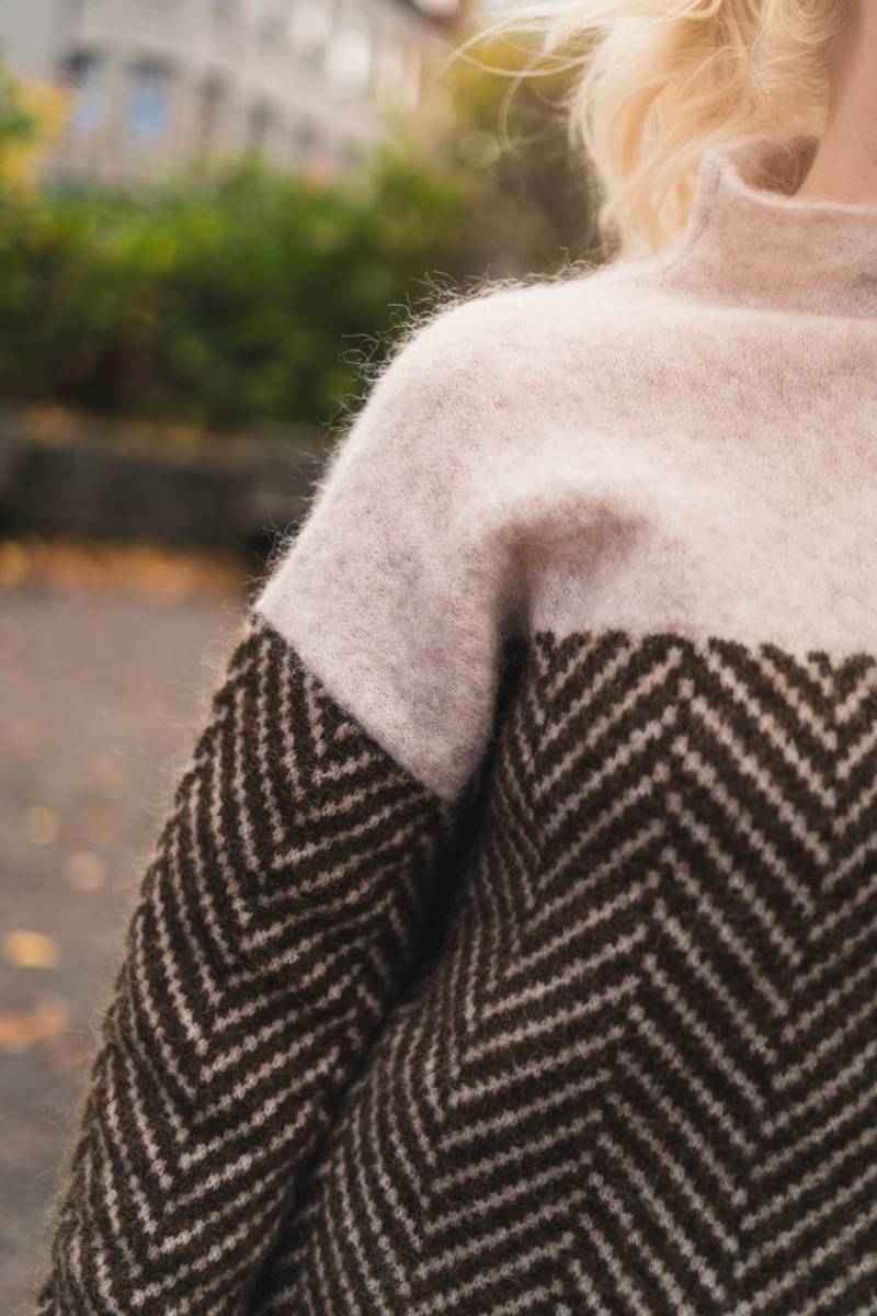 Filomena | Maglione a Collo Alto in Elegante Tessuto di Lusso