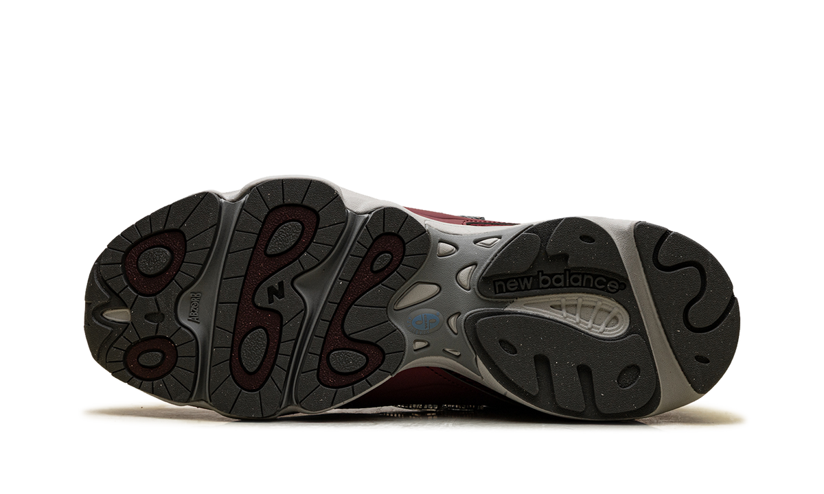 1000 "Monarch Burgandy" M1000Q