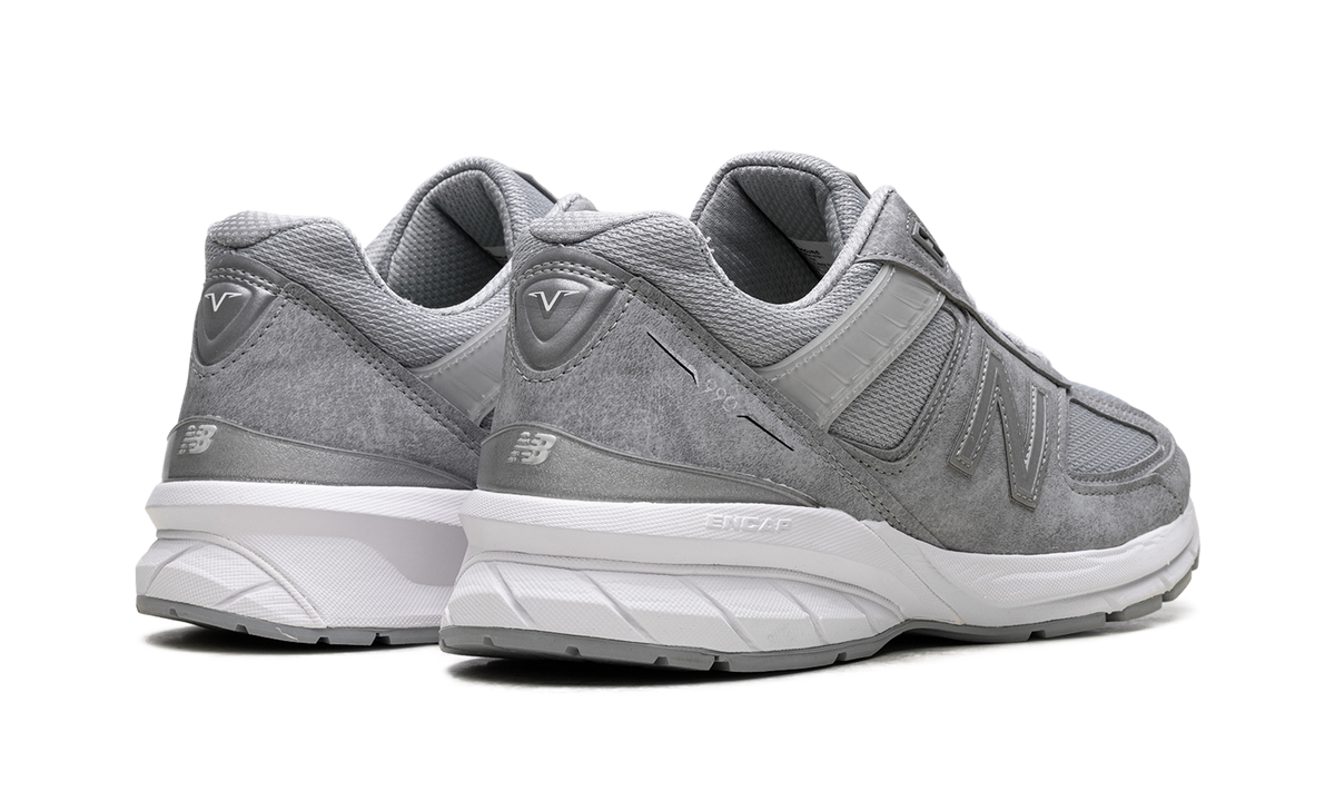 990v5 "Grey White" M990JS5